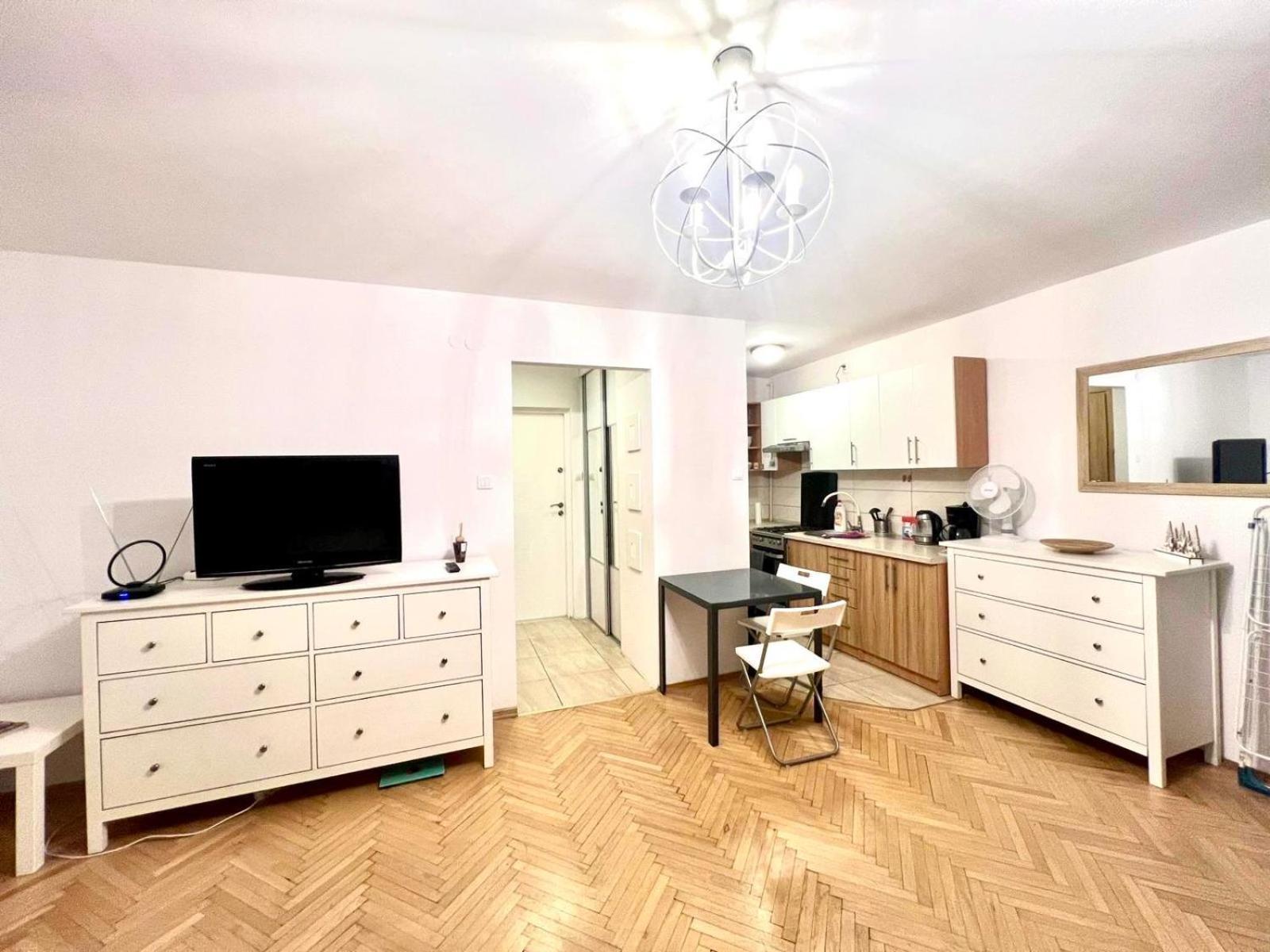 Apartmán Entire Studio In Centrum Varšava Exteriér fotografie