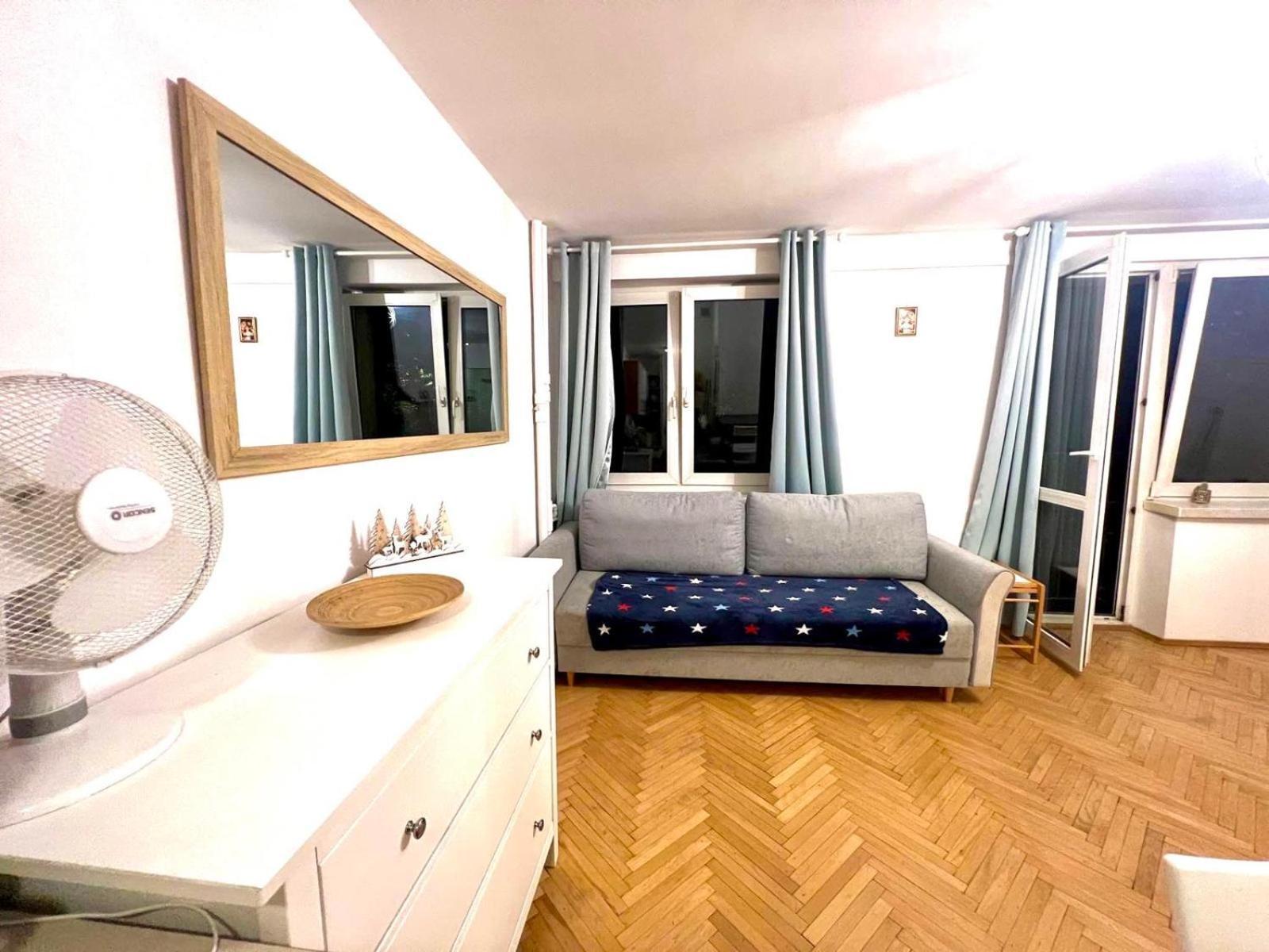 Apartmán Entire Studio In Centrum Varšava Exteriér fotografie